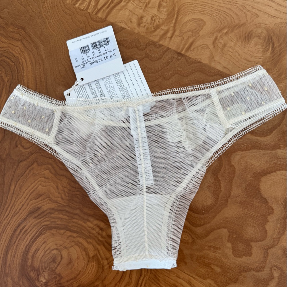 La Perla Cream Lace Panties with Sheer Panels